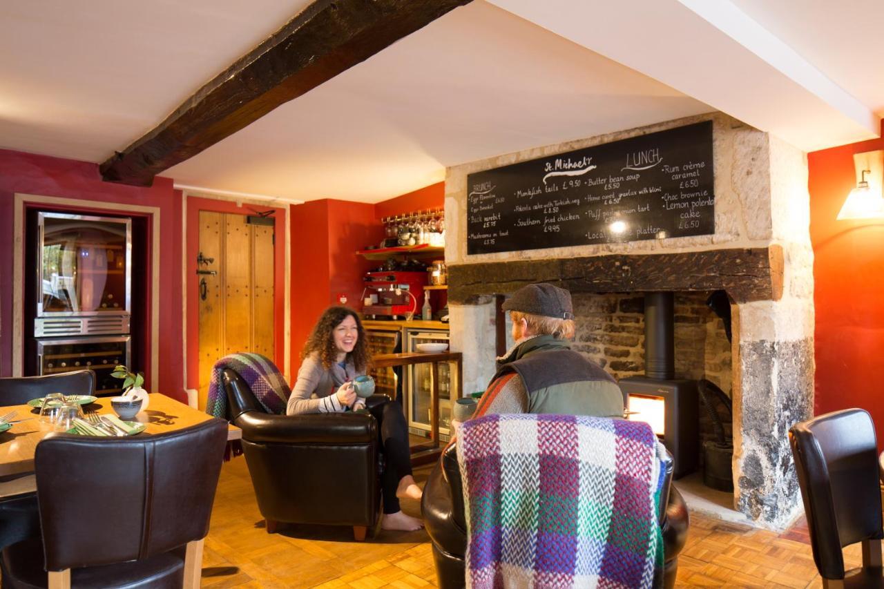 St.Michaels Bistro Bed & Breakfast Painswick Dış mekan fotoğraf